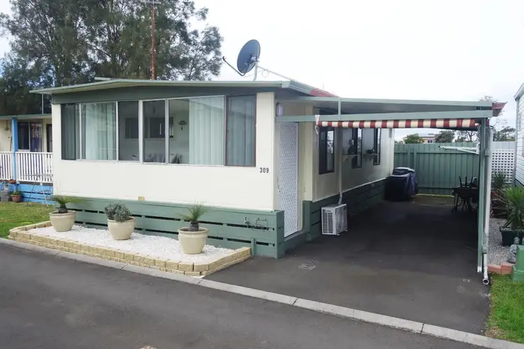 309/210 Windang Road, Windang NSW 2528