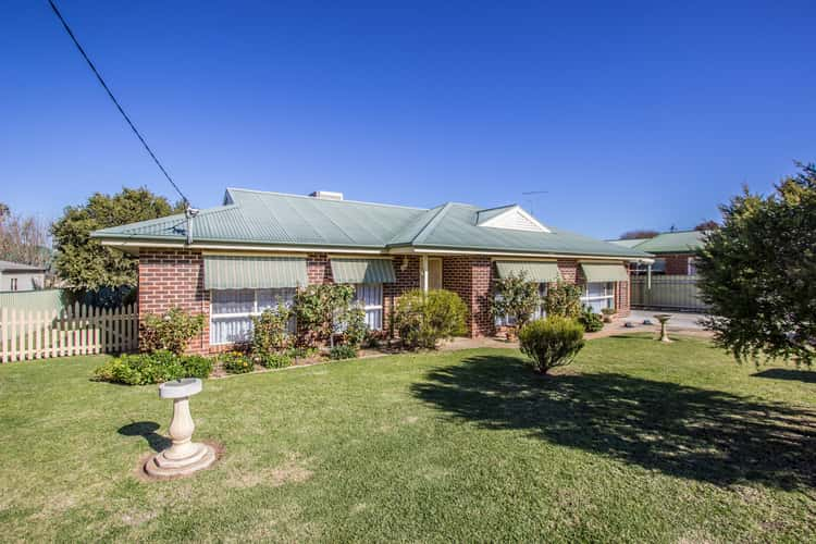 12 Crown Street, Narrandera NSW 2700