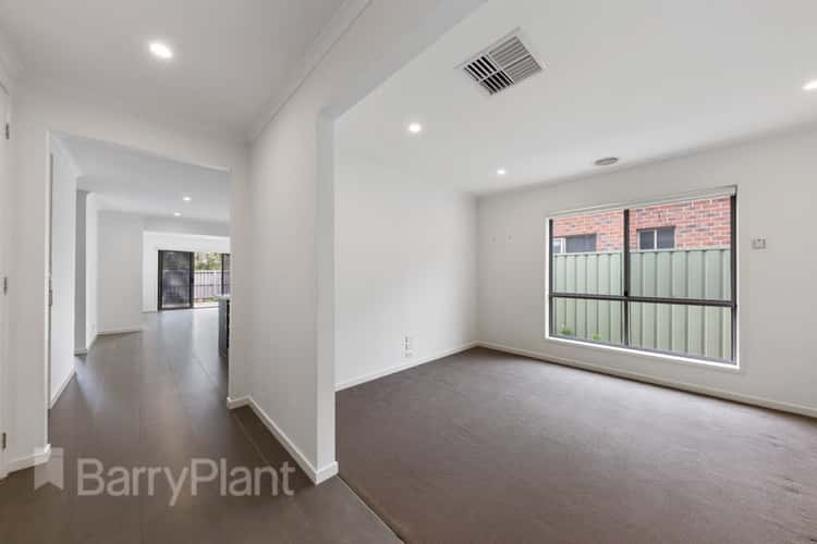 Fifth view of Homely house listing, 3 Gardenia Way, Caroline Springs VIC 3023