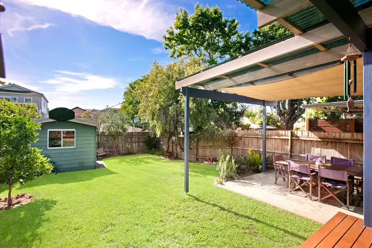 23 Spring Road, North Curl Curl NSW 2099
