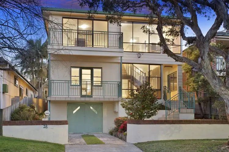 28 Stirgess Avenue, Curl Curl NSW 2096