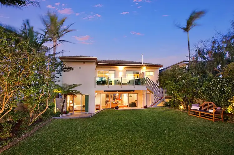 6 Ian Avenue, North Curl Curl NSW 2099
