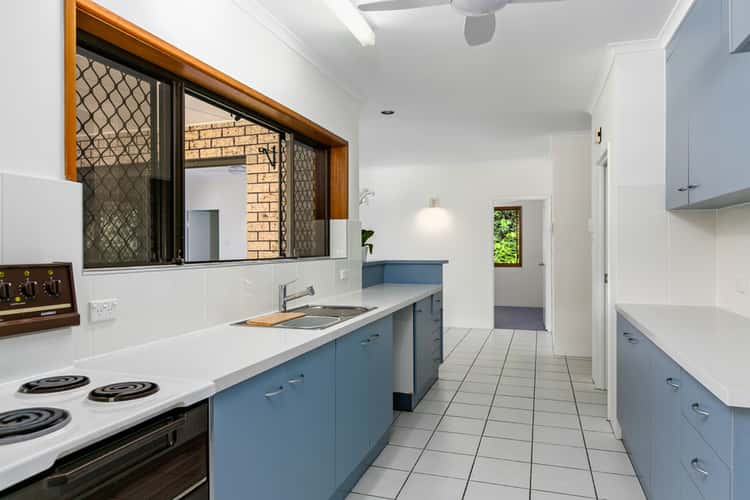 Fifth view of Homely house listing, 2 Sandpiper Court, Bayview Heights QLD 4868
