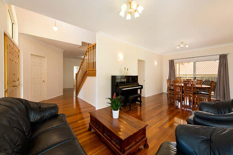 Third view of Homely house listing, 8 Highbury Close, Carindale QLD 4152