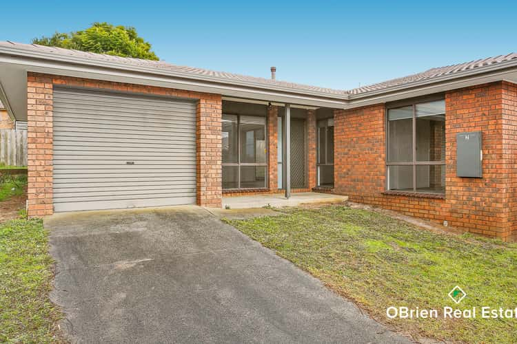 Main view of Homely unit listing, 2/12-14 Somerset Drive, Warragul VIC 3820