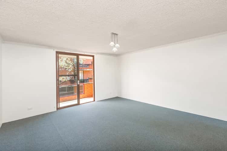 Third view of Homely unit listing, 4/92 Wyadra Avenue, Freshwater NSW 2096