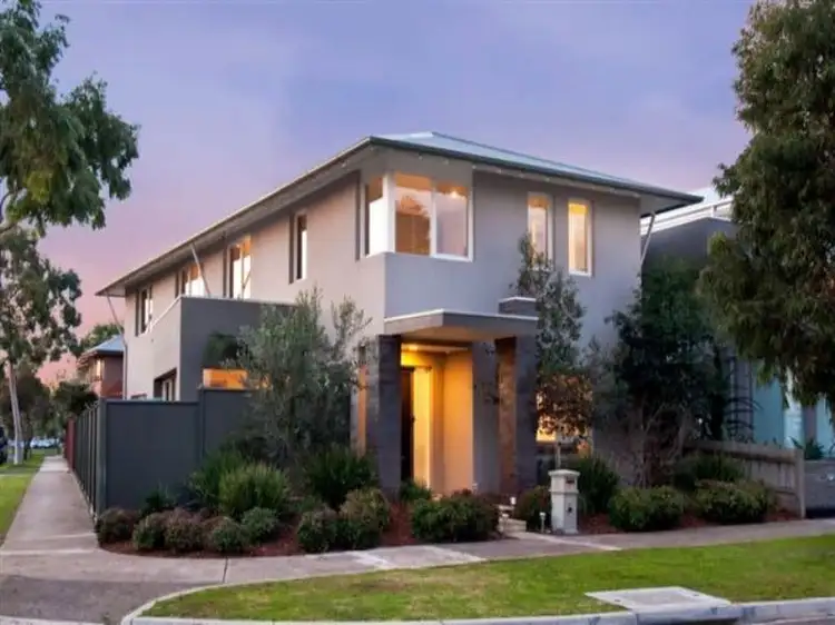 12 Oberon Way