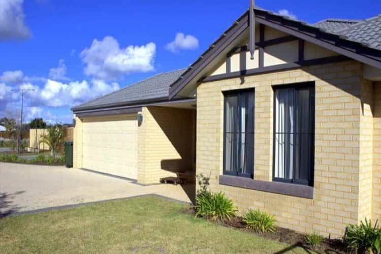 Second view of Homely house listing, 5 Vanrook Court, Carramar WA 6031