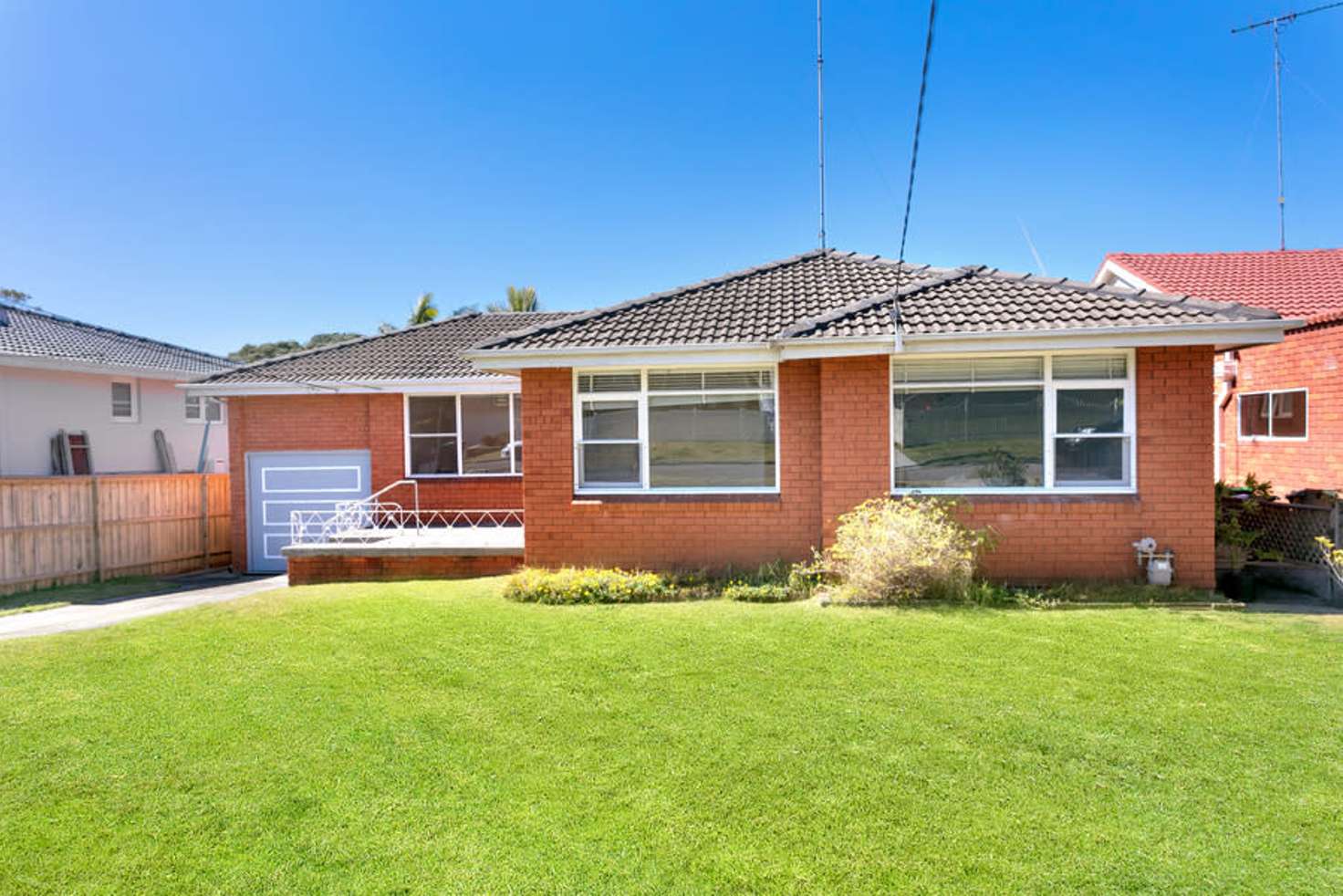 Main view of Homely house listing, 32 Reynolds Crescent, Beacon Hill NSW 2100