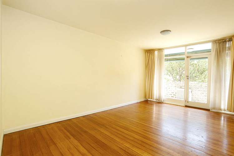 Second view of Homely unit listing, 2/15 Yarra Street, Hawthorn VIC 3122