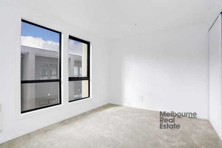 Fourth view of Homely townhouse listing, 14 Kiln Walk, Maidstone VIC 3012