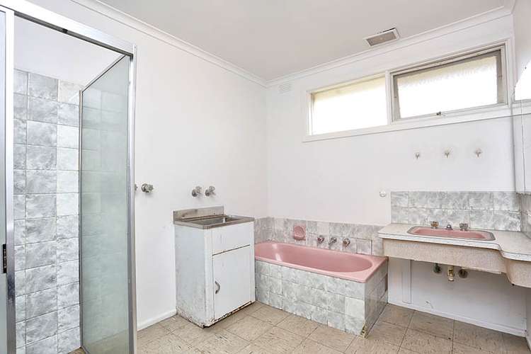 Fourth view of Homely unit listing, 376A Waverley Road, Mount Waverley VIC 3149