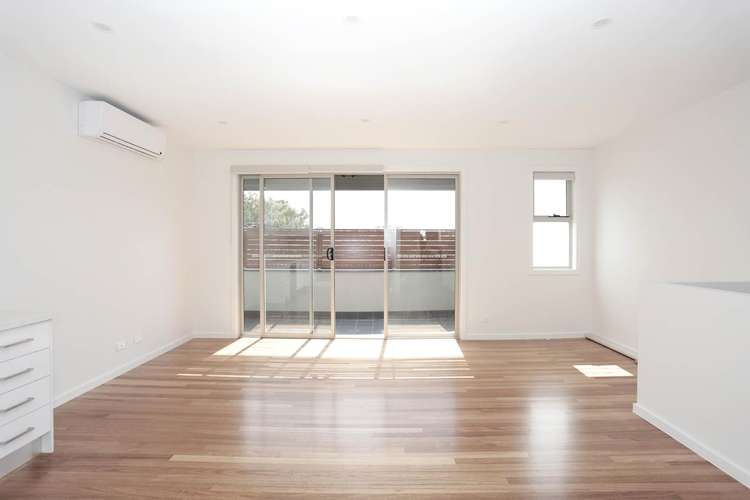 Third view of Homely townhouse listing, 3/9 Eileen Street, Hadfield VIC 3046