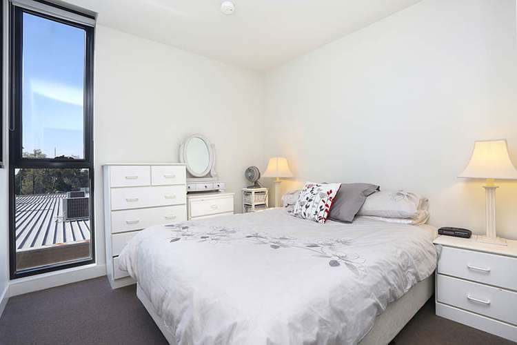 Third view of Homely apartment listing, 325B/1-19 Colombo Street, Mitcham VIC 3132
