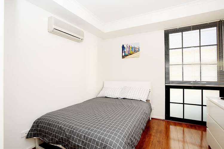 Main view of Homely apartment listing, 616/585 La Trobe Street, Melbourne VIC 3000
