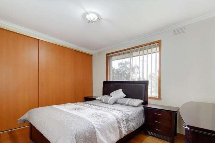 Fourth view of Homely house listing, 4 Elm Court, Coolaroo VIC 3048