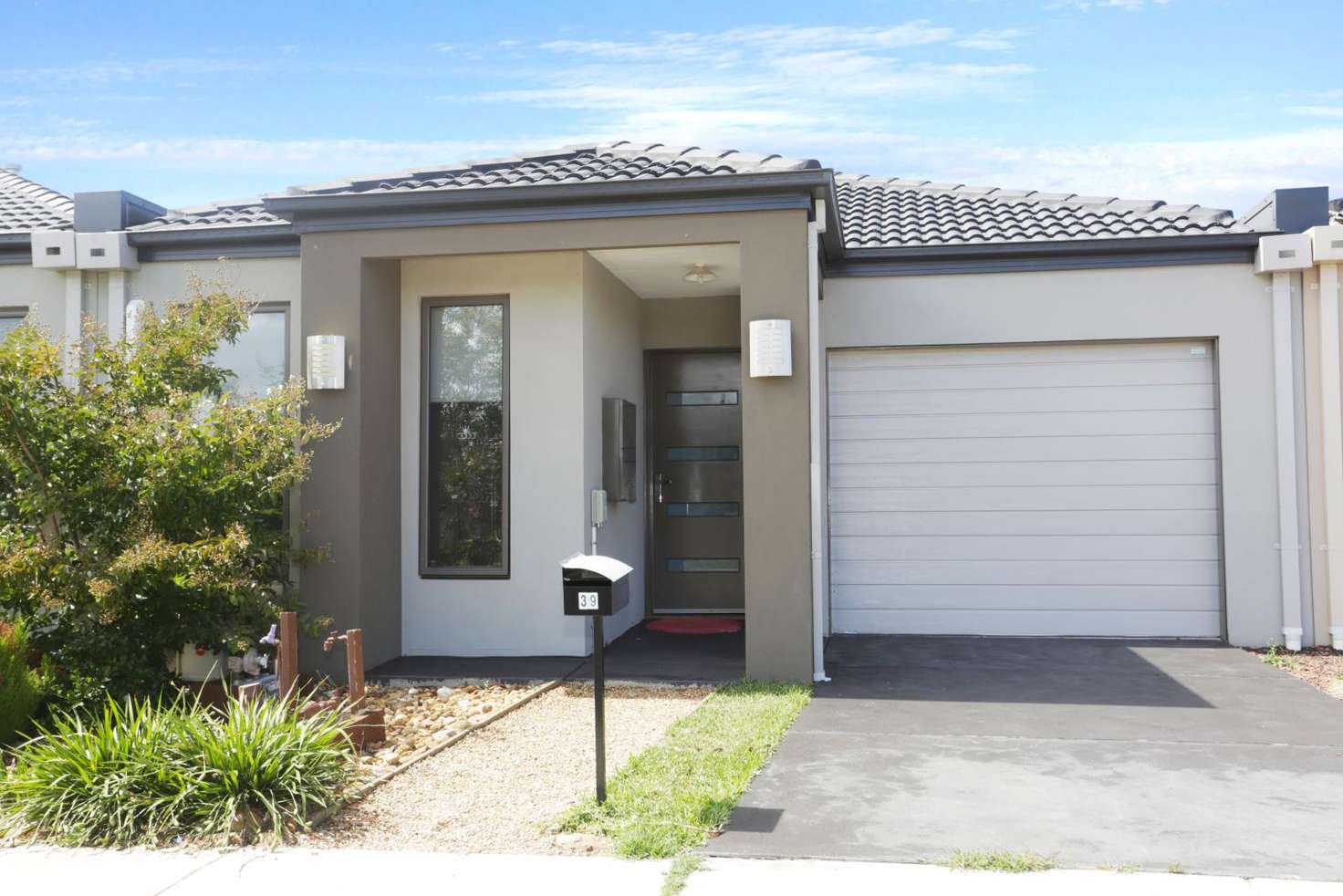 Main view of Homely house listing, 39 Wilkiea Crescent, Cranbourne North VIC 3977