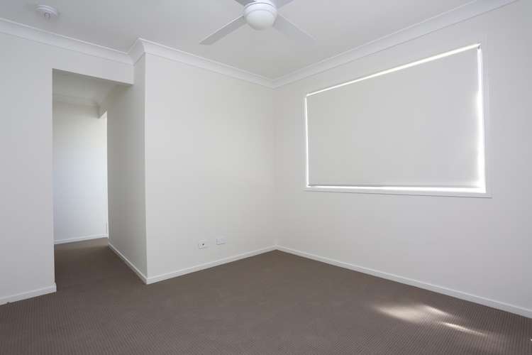 Second view of Homely semiDetached listing, 1/20 Isla Street, Park Ridge QLD 4125