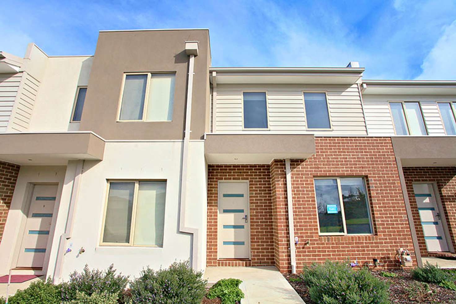 Main view of Homely townhouse listing, 8/29 Ardsley Circuit, Craigieburn VIC 3064