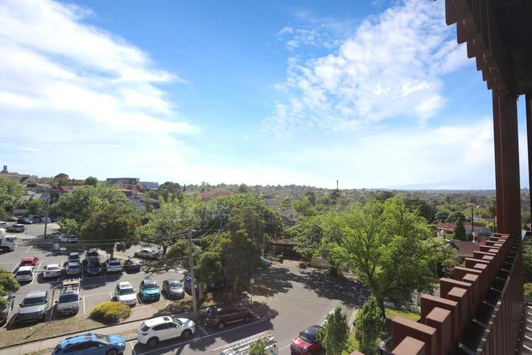 Fourth view of Homely unit listing, 303/1 Westley Avenue, Ivanhoe VIC 3079