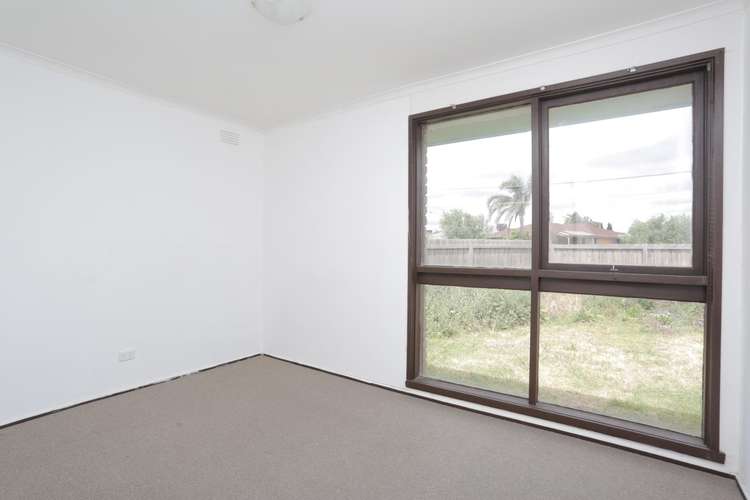 Second view of Homely house listing, 2 Hatty Court, Campbellfield VIC 3061