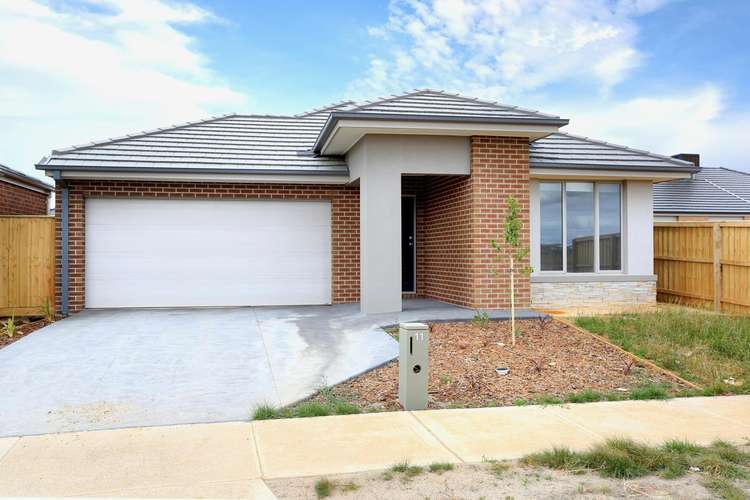 Main view of Homely house listing, 11 Overland Chase, Werribee VIC 3030