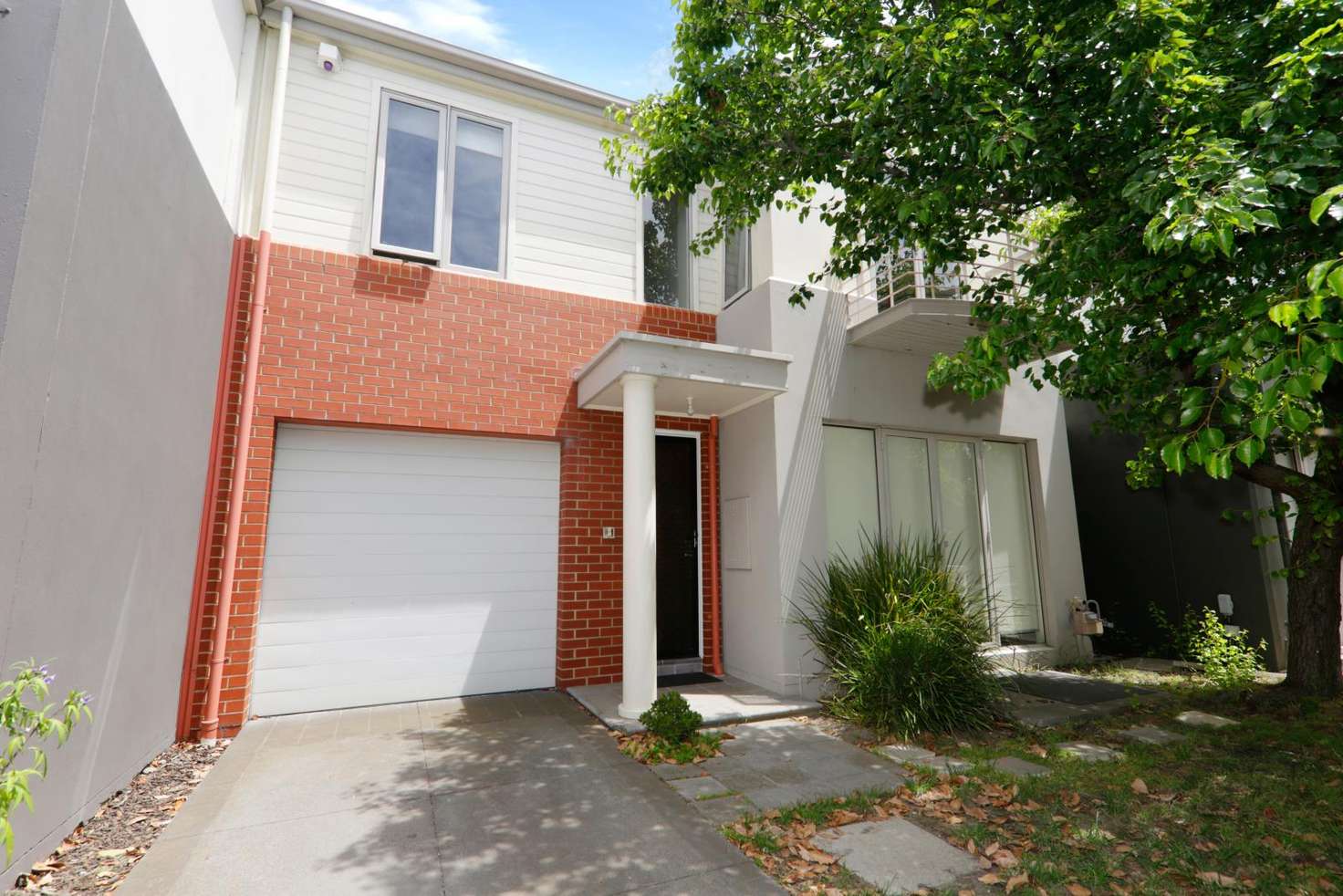 Main view of Homely townhouse listing, 2 Strathaird Mews, Port Melbourne VIC 3207