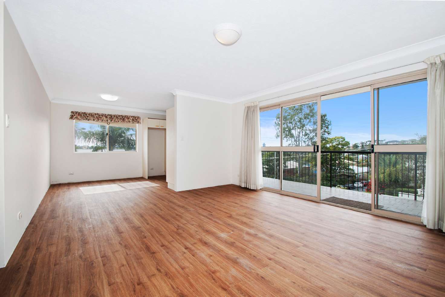Main view of Homely unit listing, 2/162 Swann Road, Taringa QLD 4068