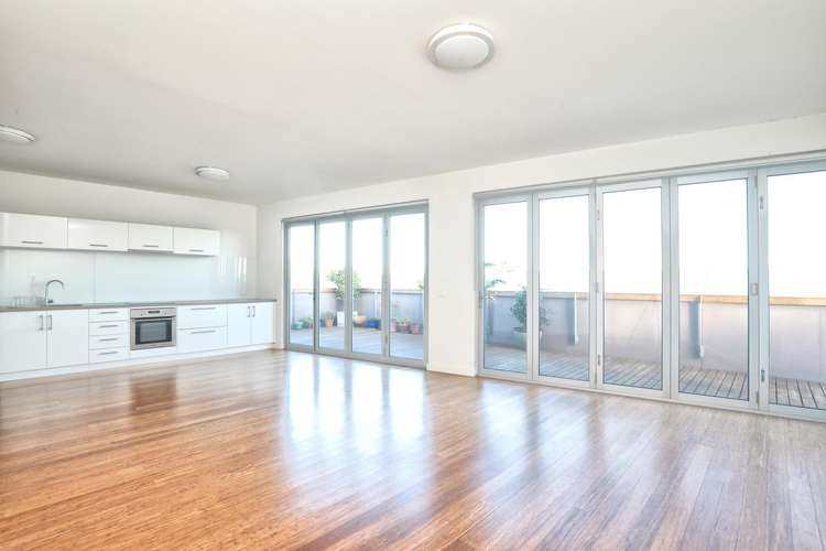 Main view of Homely apartment listing, 18/44 Waterloo Crescent, St Kilda VIC 3182
