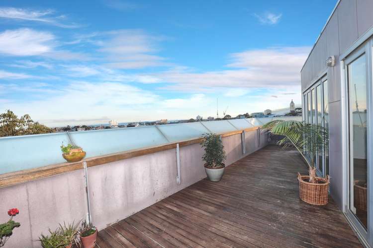 Third view of Homely apartment listing, 18/44 Waterloo Crescent, St Kilda VIC 3182