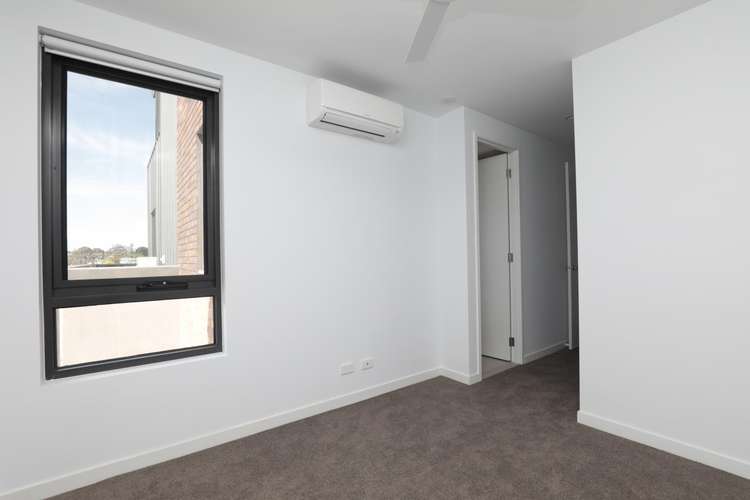 Fourth view of Homely apartment listing, 304/53 Chrystobel Crescent, Hawthorn VIC 3122