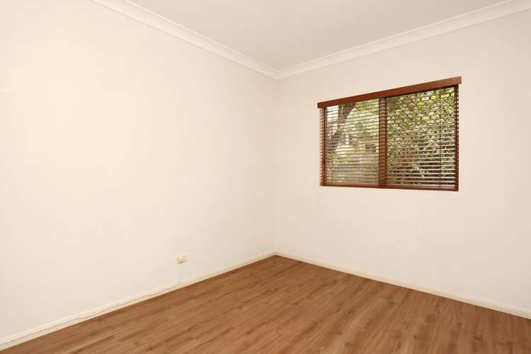 Third view of Homely unit listing, 5/52 Mitre Street, St Lucia QLD 4067