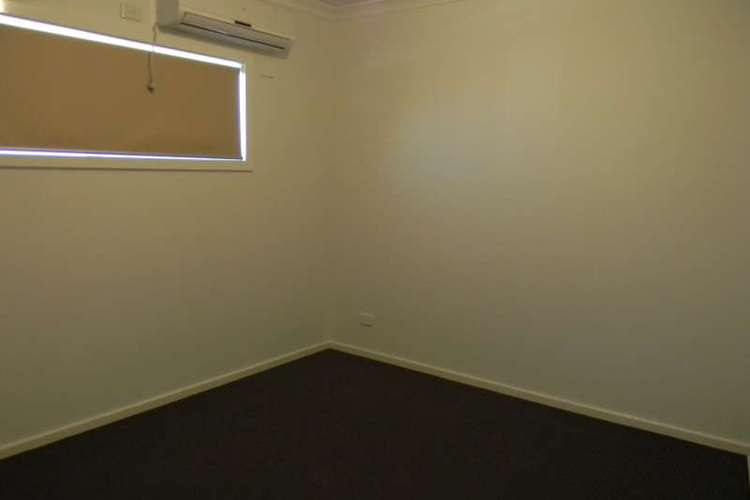 Third view of Homely townhouse listing, 5/29 Ardsley Circuit, Craigieburn VIC 3064