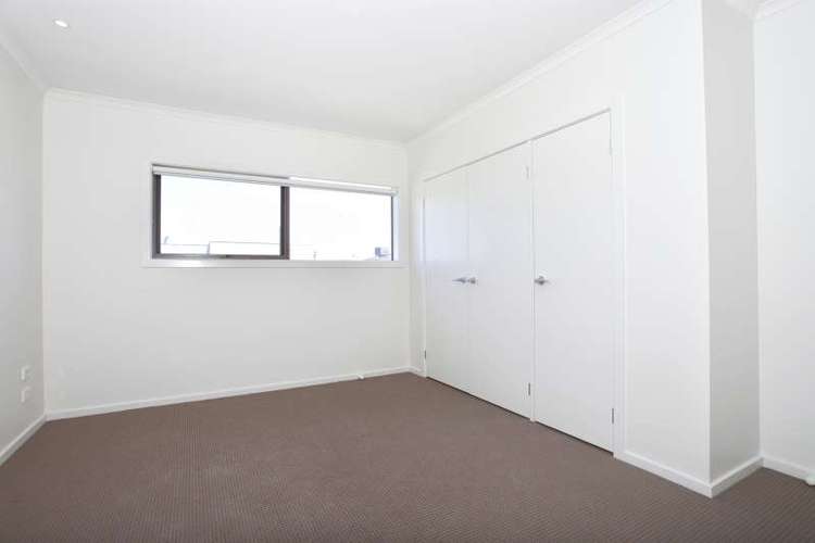 Fourth view of Homely townhouse listing, 48 Grattan Cove, Craigieburn VIC 3064