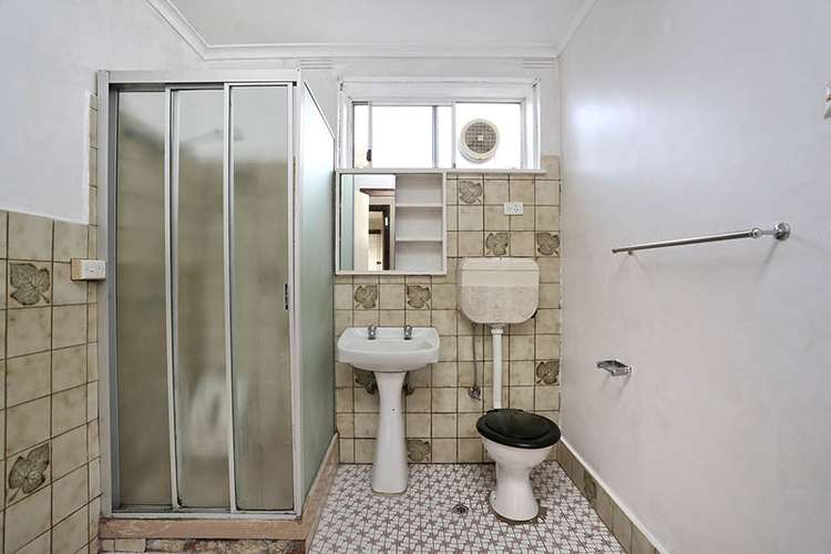 Third view of Homely flat listing, 3/48 Davies Street, Brunswick VIC 3056