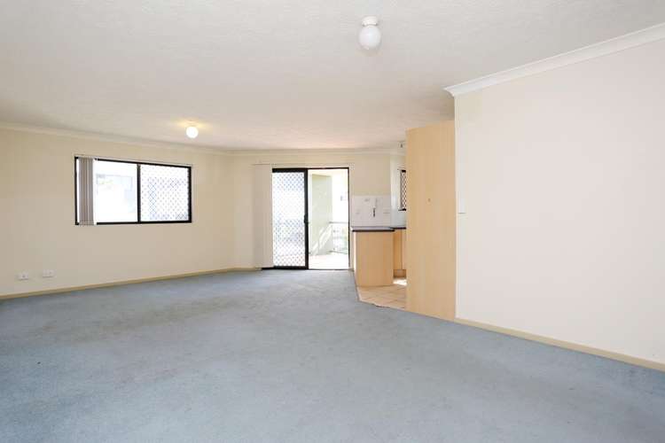 Fifth view of Homely unit listing, 2/6 White Street, Southport QLD 4215