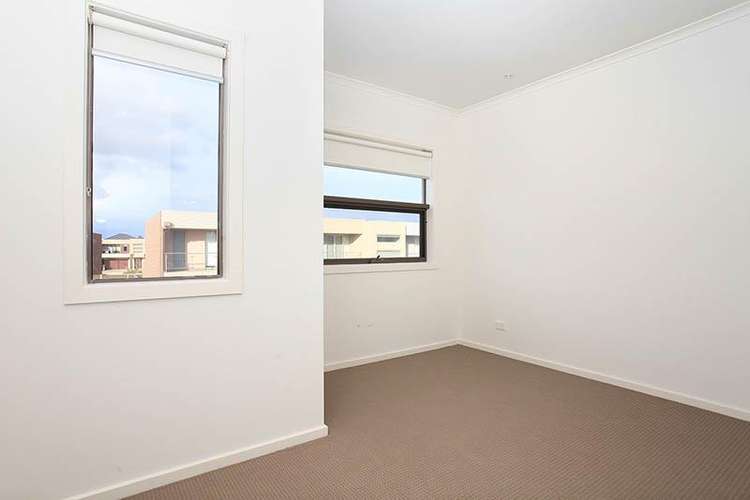 Fifth view of Homely townhouse listing, 50 Grattan Cove, Craigieburn VIC 3064