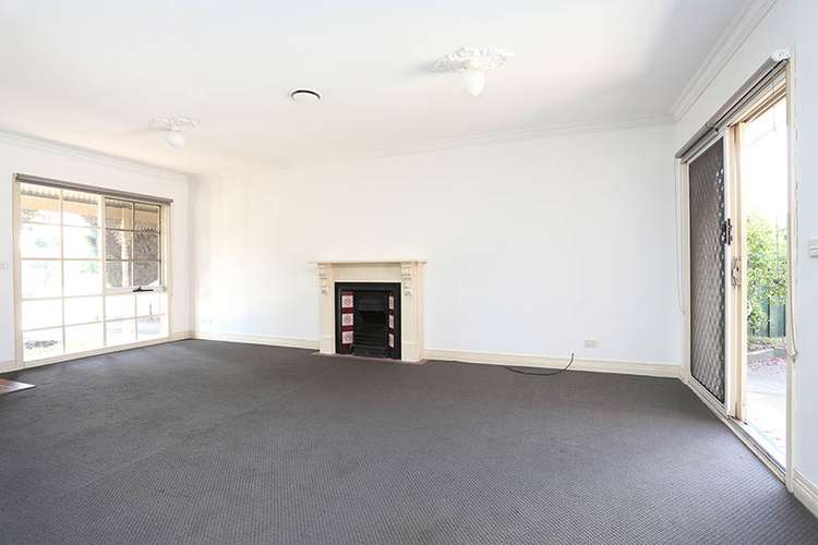 1/90 Prince Of Wales Avenue, Mill Park VIC 3082