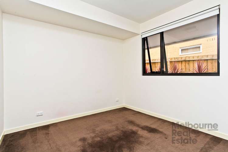 Third view of Homely apartment listing, 2/111 Riversdale Road, Hawthorn VIC 3122