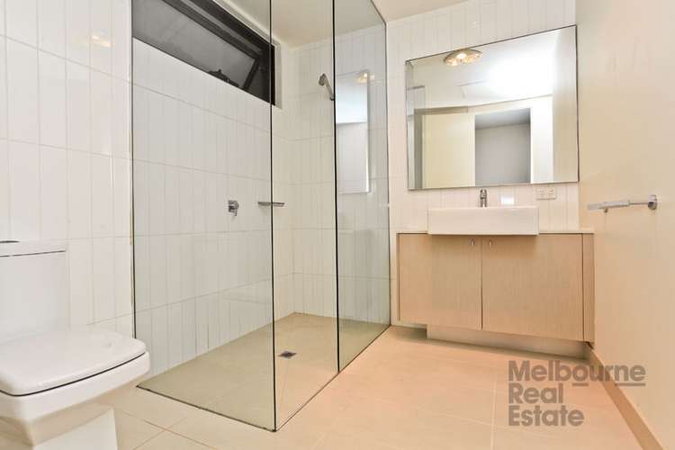 Fourth view of Homely apartment listing, 2/111 Riversdale Road, Hawthorn VIC 3122