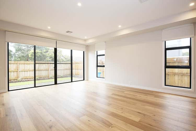 Second view of Homely townhouse listing, 3/2 Y Street, Ashburton VIC 3147