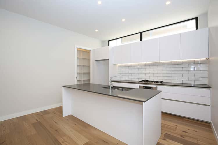 Second view of Homely townhouse listing, 2/2 Y Street, Ashburton VIC 3147