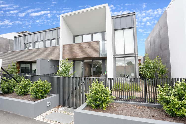 Main view of Homely apartment listing, 2/22 Leonard Crescent, Ascot Vale VIC 3032