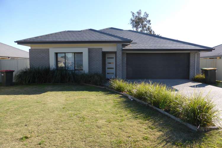 19 White Circuit, Gloucester NSW 2422