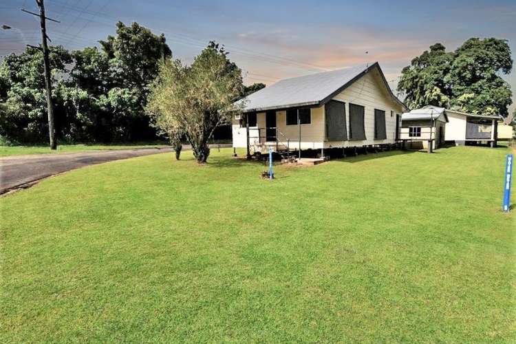 27 Trower Street, Tully QLD 4854