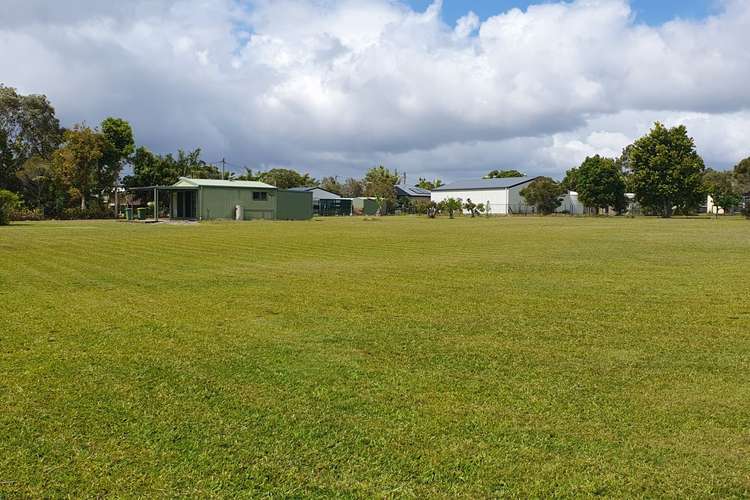 Main view of Homely acreageSemiRural listing, 10 Santa Maria Court, Cooloola Cove QLD 4580