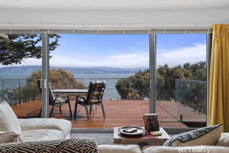 15 Gellibrand Lane, Opossum Bay TAS 7023