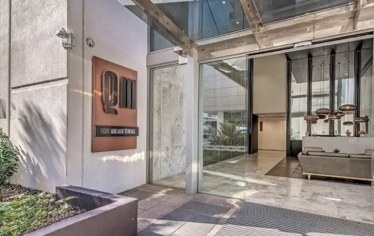 8 Adelaide Terrace