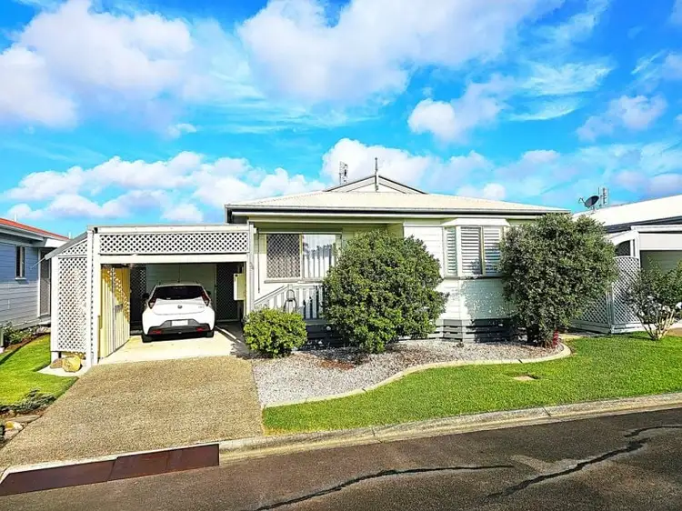 171 David Low Way