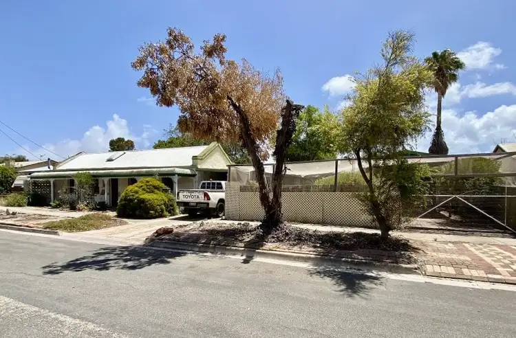 29 Redding Road